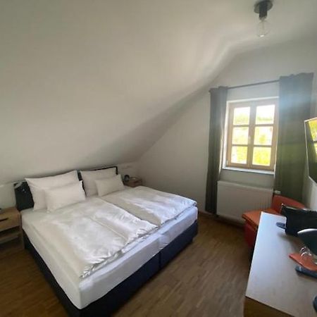 Altstadthotel Alt & Jung Регенсбург Экстерьер фото
